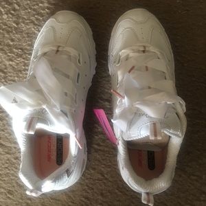 Your price last 1✨Skechers Memory Foam Sneakers